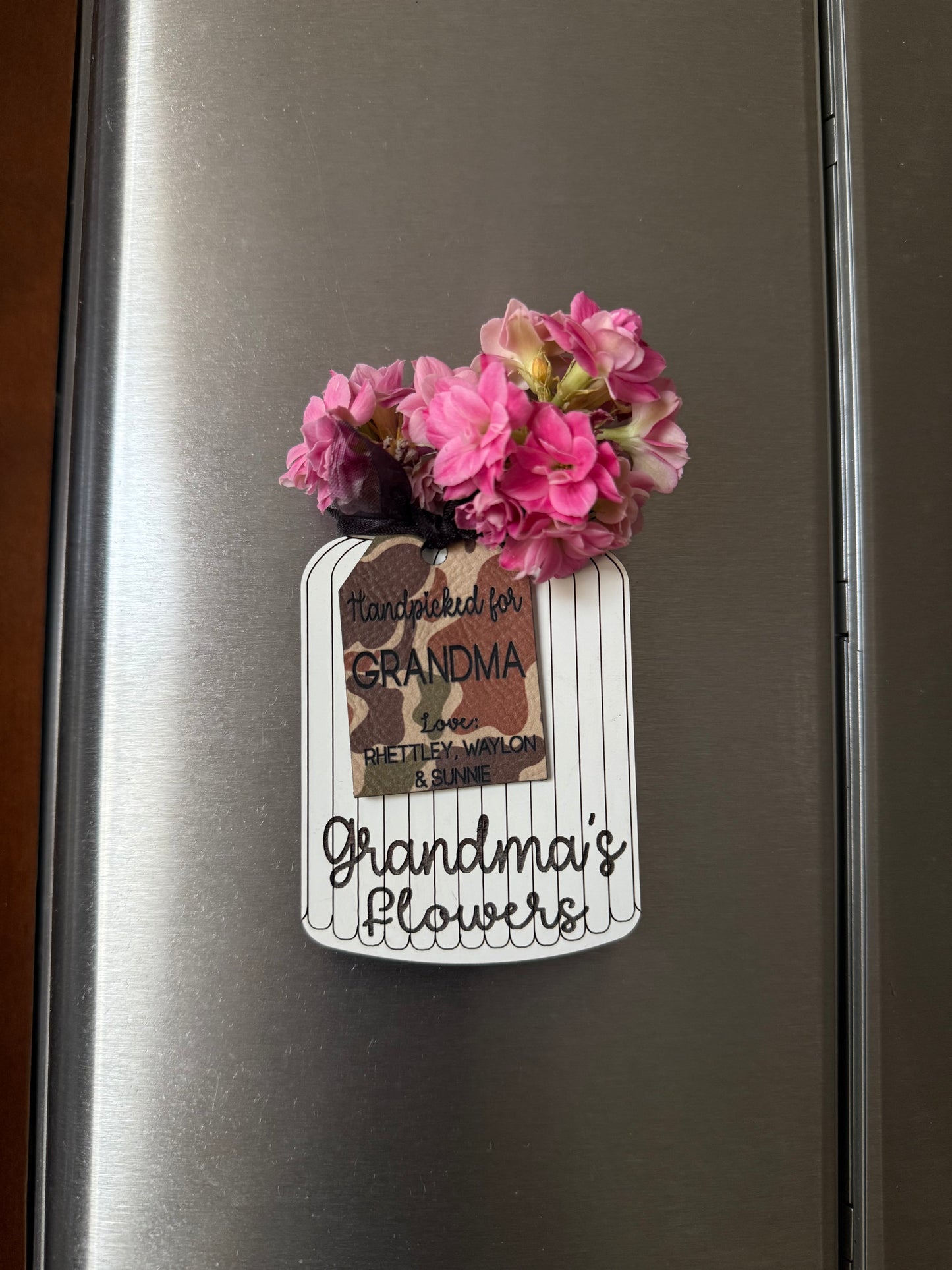 Personalized Flower Magnet Holder