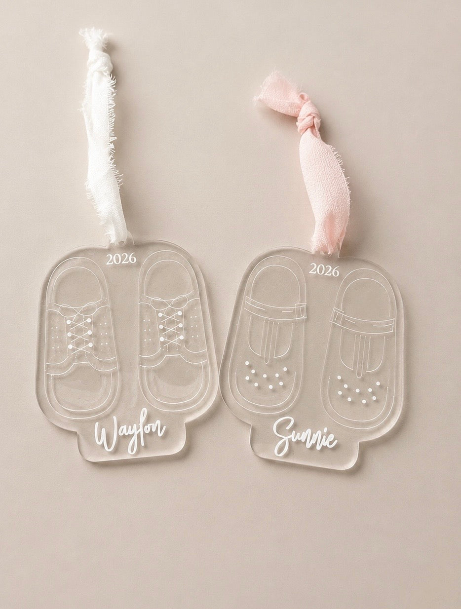 Smocked Shoe Ornament
