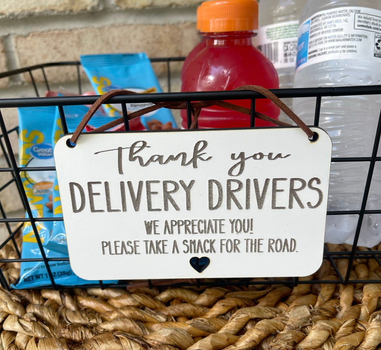 Thank you delivery drivers sign, Sign for snacks & drinks