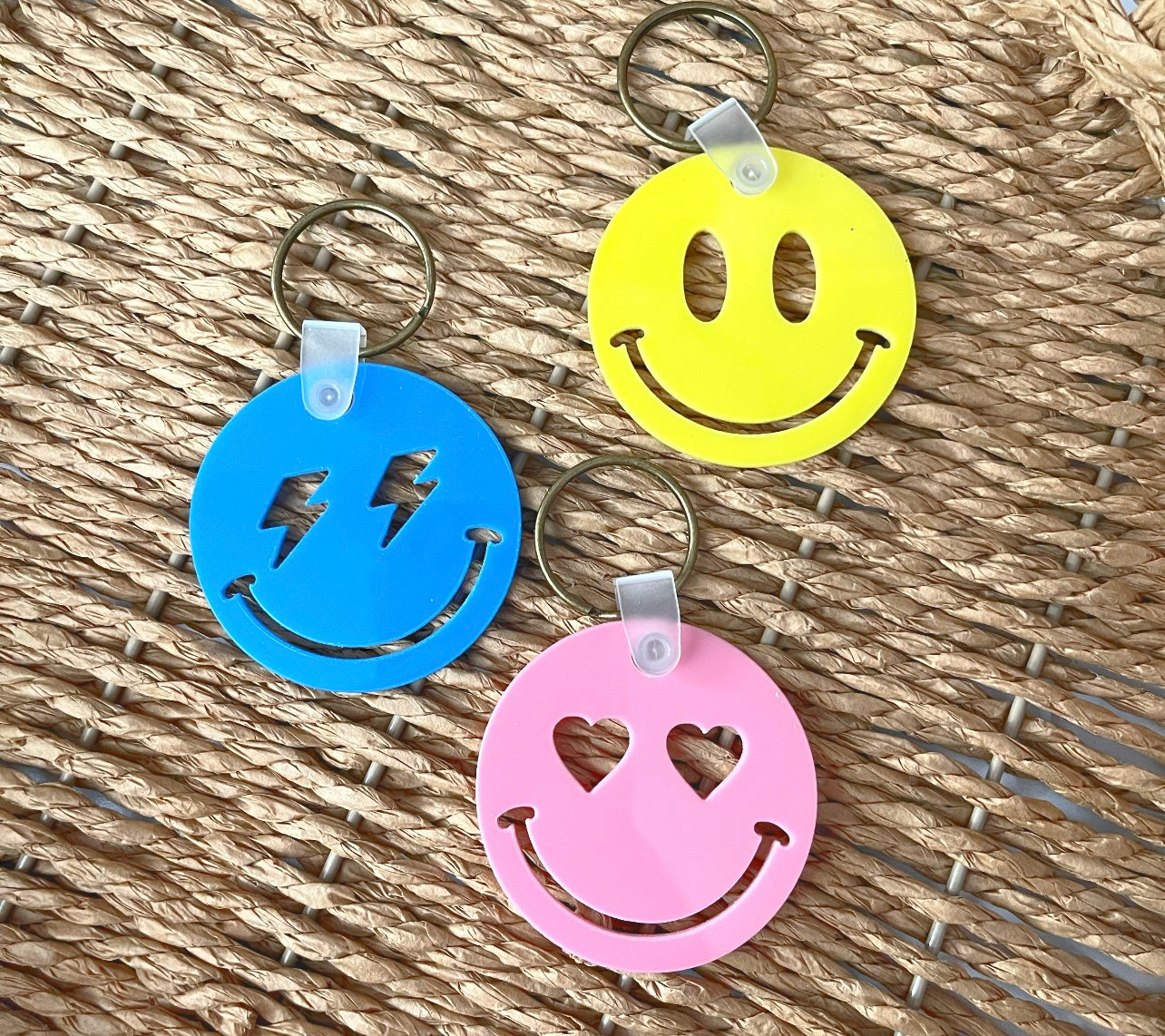 Retro Smiley Face Keychain